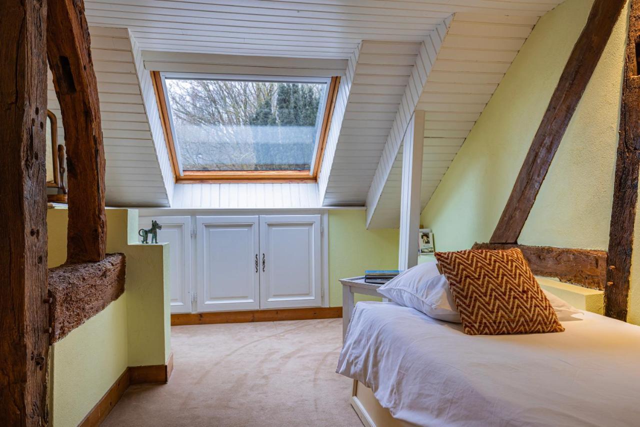 Maison Jardin Gaillard disposant d'une piscine chauffée Bieville-en-Auge Exterior foto